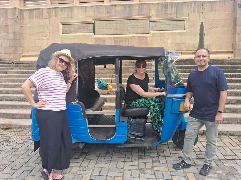 Colombo: Private Guided Tuk Tuk City Tour with Hotel Pickup - How this Colombo tuk tuk tour actually works