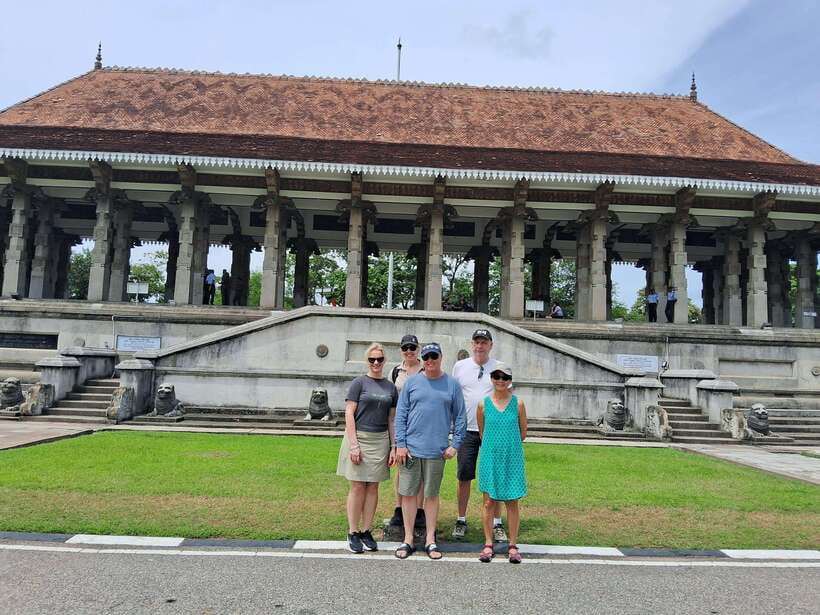 Colombo: Private Guided Tuk Tuk City Tour with Hotel Pickup - Maritime Museum finish, a clean ending point