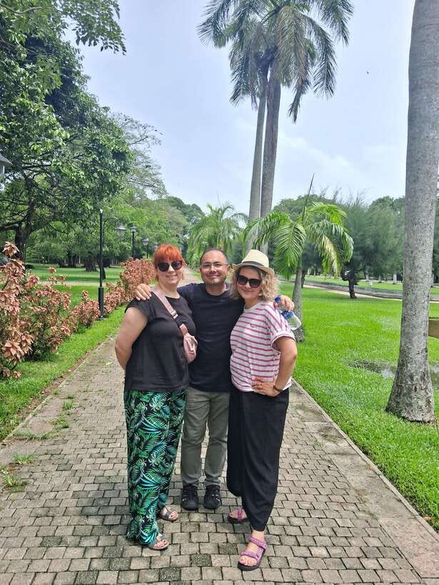 Colombo: Private Guided Tuk Tuk City Tour with Hotel Pickup - Old Clock Tower and Dutch Hospital, the classic first impression