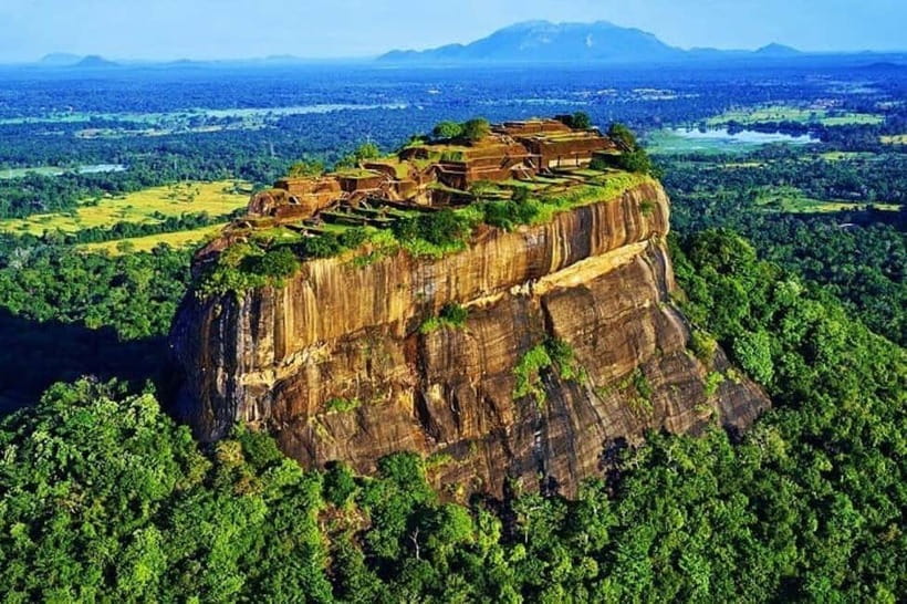 Colombo: Sigiriya, Dambulla Caves, & Wildlife Day Tour - Lion Rock Fortress: frescoes, drainage design, and 1300 steps