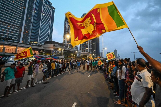 Colombo Social and Political Walk - Why a 5 pm Colombo walk works so well