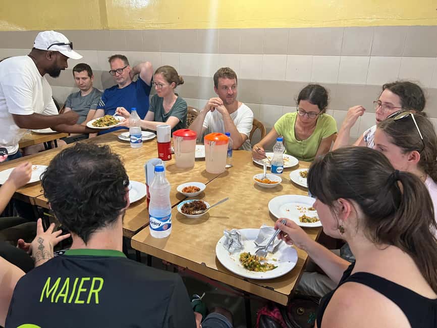 Colombo: Tastiest Local Food Tour by Tuk Tuk - All Inclusive - Portion sizes and the end-of-tour dessert, yes, you will eat a lot