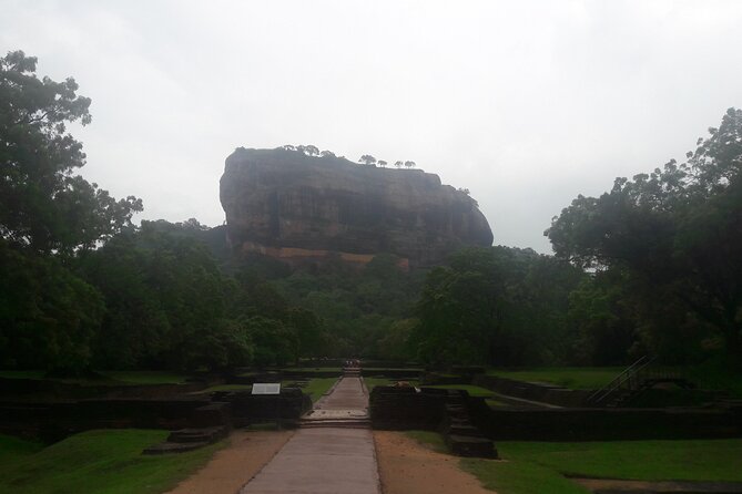 Colombo To Polonnaruwa,Dambulla,Sigiriya & Kandy 3 Day Tour - How this 3-day tour works, without feeling like a cattle run