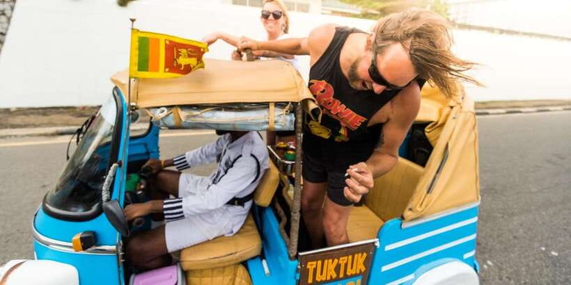 Colombo: Tuk Tuk City Highlights Tour with Lunch - Getting Picked Up and Dropped Back at Galle Face