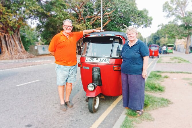 Colombo Tuk Tuk City Tour - Old Parliament, Galle Face Green, and a coastal start