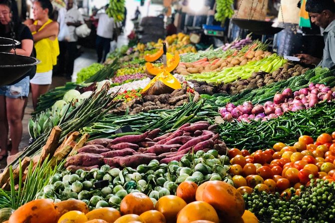 Cook with Wasantha - Dutch Market shopping: picking the ingredients that actually matter