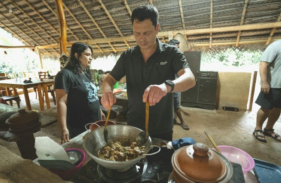 Cooking Class: Sajee’s Place Cooking Class sigiriya - Making fluffy rice the Sri Lankan way