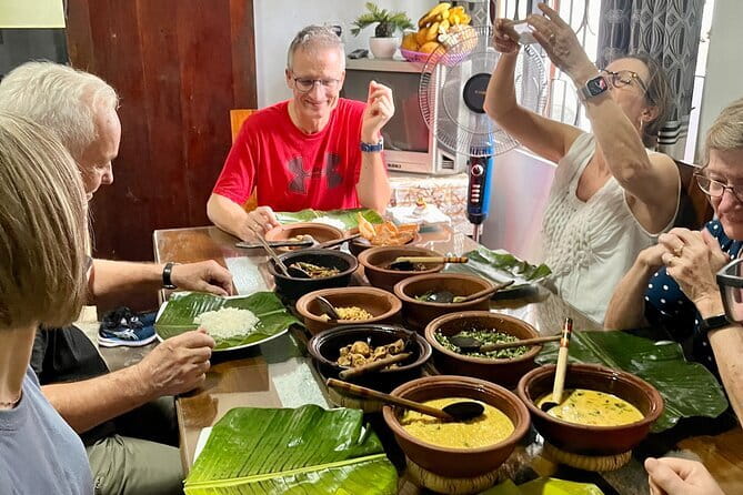 Cooking Class Sri Lanka with Locals - Cooking with Danuka’s family team, not a script