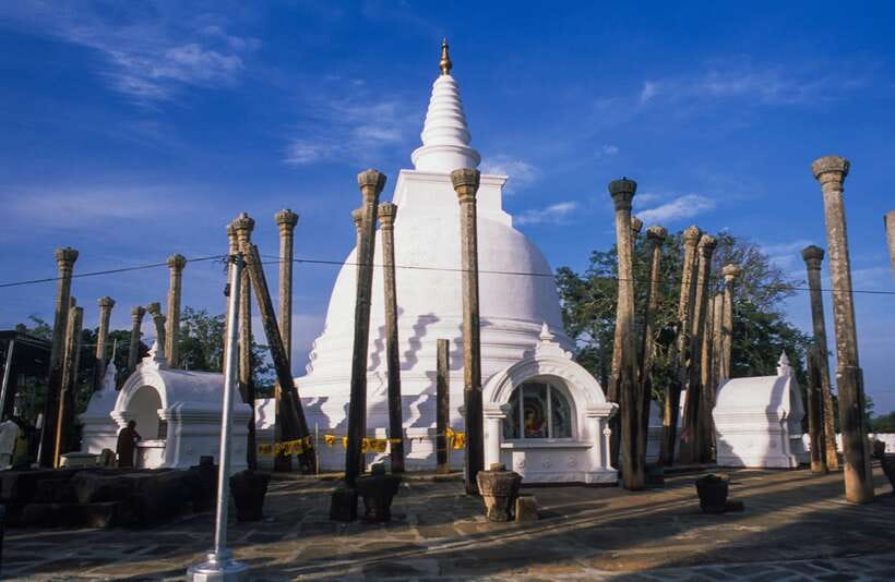 Dambulla: Anuradhapura and Mihintale Day Tour - Mihintale: The Story of Buddhism’s Arrival in a Sacred Hill Setting