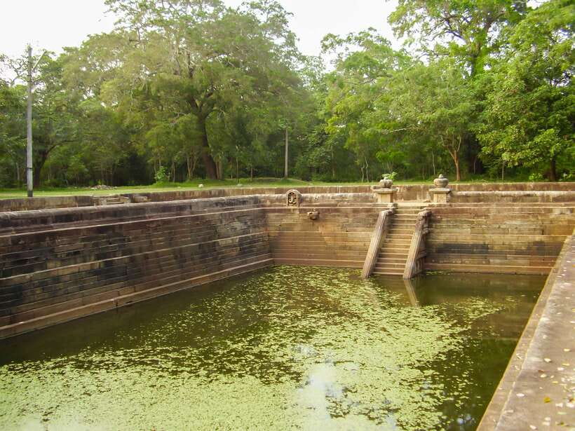 Dambulla: Anuradhapura and Mihintale Day Tour - Transportation and Timing: Why the 8 Hours Feels Like More