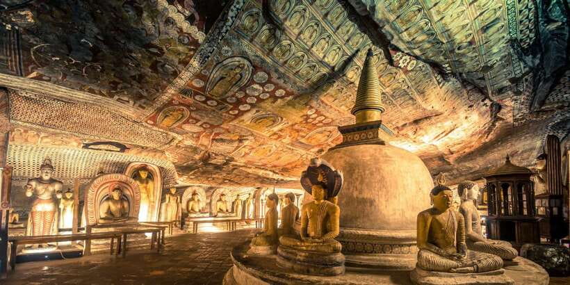 Dambulla: Cave Temple and Village All-Inclusive Tour - Entering the caves: what to wear and how to make it comfortable