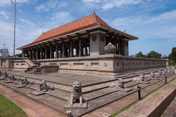 Day Colombo City Tour - Old Parliament Building, a quick stop with big symbolism