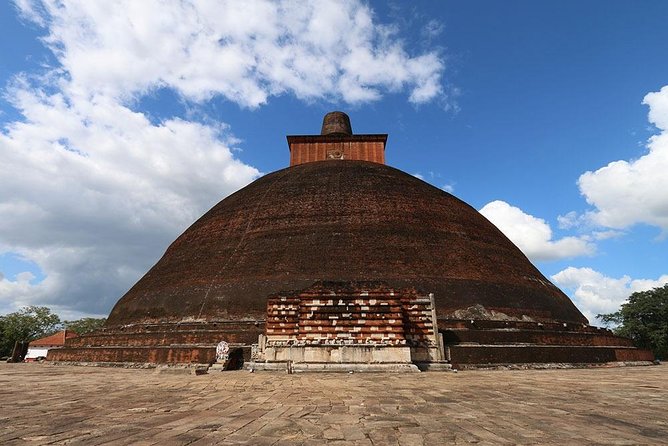 Day Tour Anuradhapura from Kandy by Lux Tours Lanka - Abayagiriya Stupa: When 70m Feels Huge