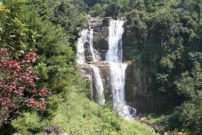 Day Tour of Nuwara Eliya - Ramboda Waterfall: a loud break with cooling air
