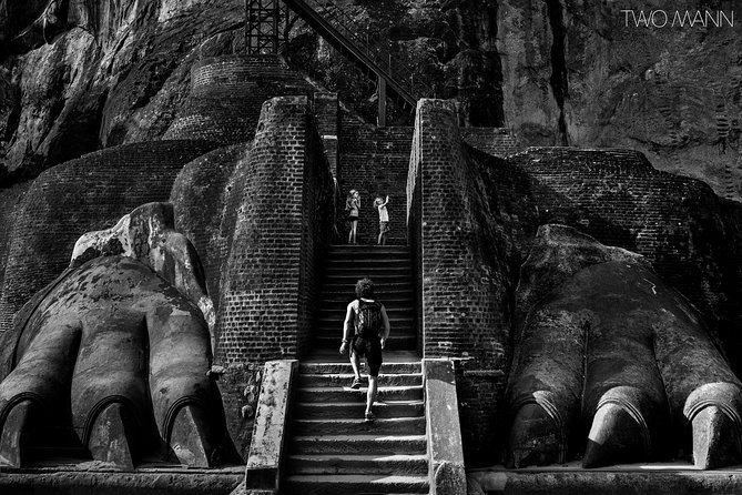 Day Trip To Sigiriya & Dambulla Temple with Free Sri Lankan Lunch - Lunch and the Price Puzzle: What You Should Confirm