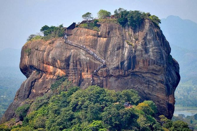 Day Trip To Sigiriya & Dambulla Temple with Free Sri Lankan Lunch - Dambulla Cave Temple and Those 153 Buddha Statues
