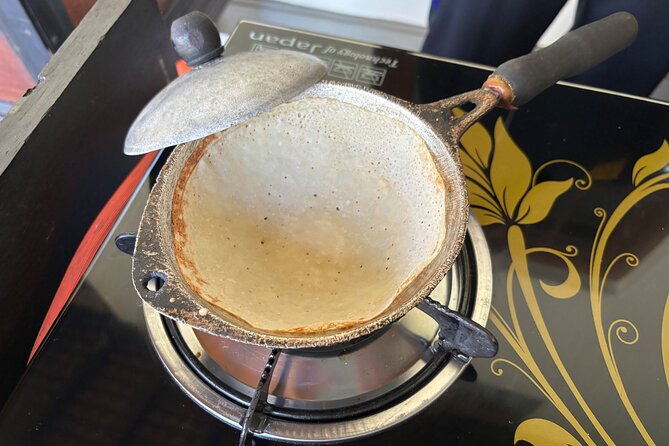 Devi's Walking Food & Cultural Tour in Galle Fort (late lunch in) - Arrack, coffee, and the drinks that add cultural context