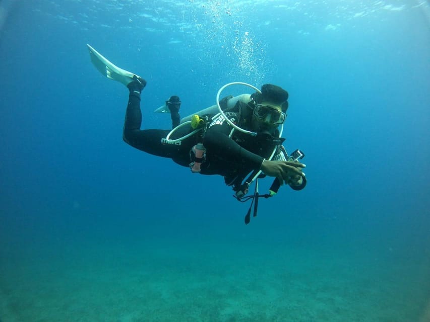 Discover Scuba Diving : Hikkaduwa : Scuba Diving - Open-Water Reef Session Off Hikkaduwa: The Fun Part, Done Safely