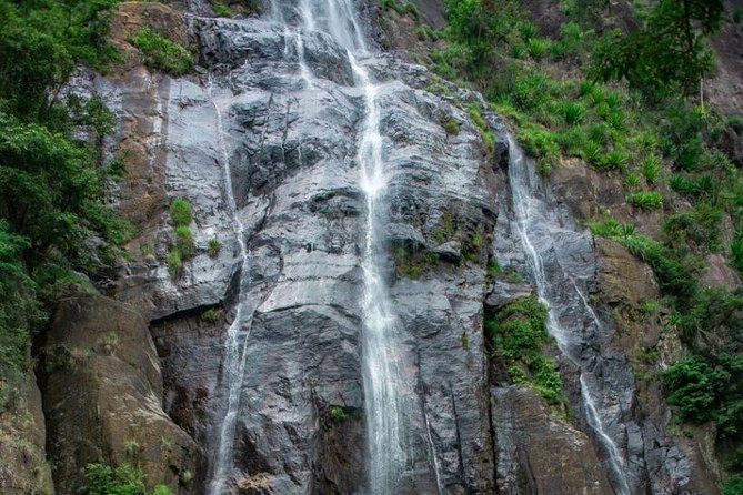 Ella Day Trip from Mirissa, Weligama, Galle, Hikkaduwa - Ravana Ella Falls: quick stop for the main waterfall hit