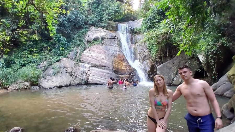 ELLA Lipton Seat Tea Test & Pluck 9Arch, Waterfalls, & Lunch - Choosing the Right Package for Your Ella Day