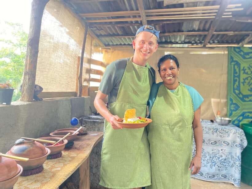 Ella Sri Lanka : Mom's Kitchen Cooking class - Instructor energy: Kamala and Irosha keep it clear and fun