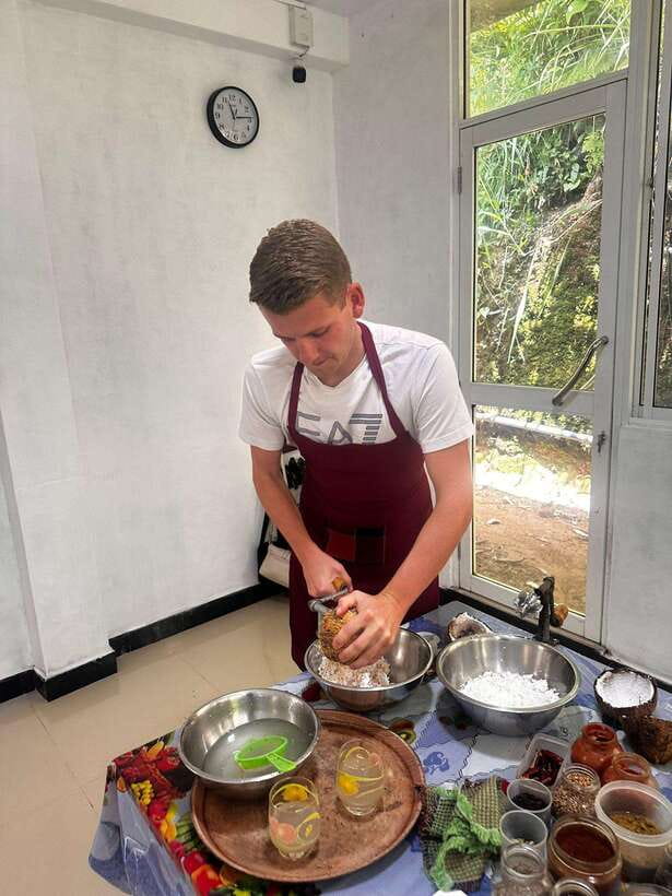 Ella: Sri Lankan Authentic Cooking expirience - Where the class starts: spices first, then your hands take over