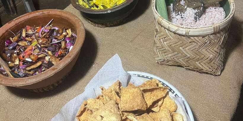 Ella: Traditional Sri Lankan Cooking Class - Checking in at Chamathka Cooking Class, then getting right to ingredients
