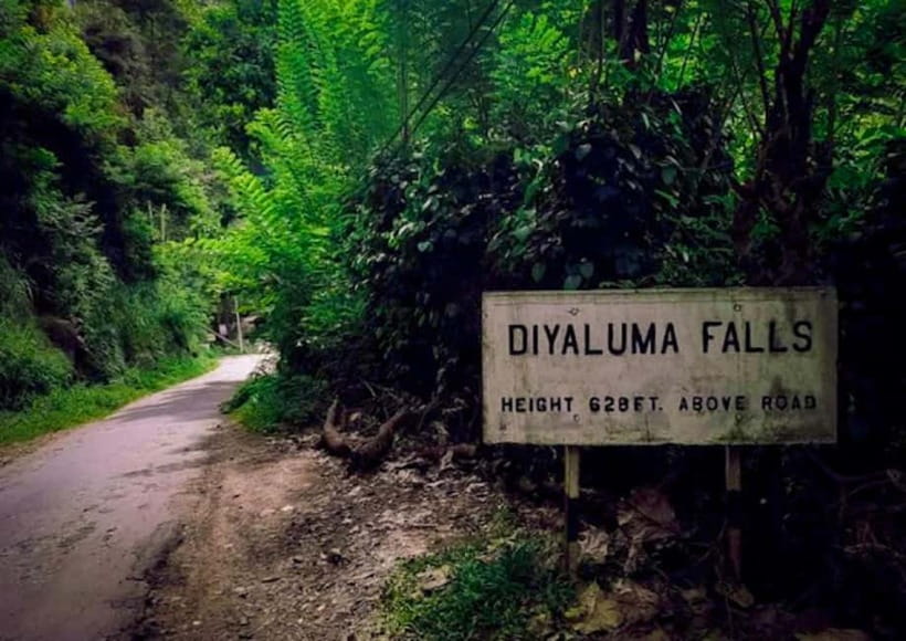 Ella: Tuk Tuk Tour to Diyaluma and Secret Waterfalls - Ravana Falls in Ella: The Big First Impression
