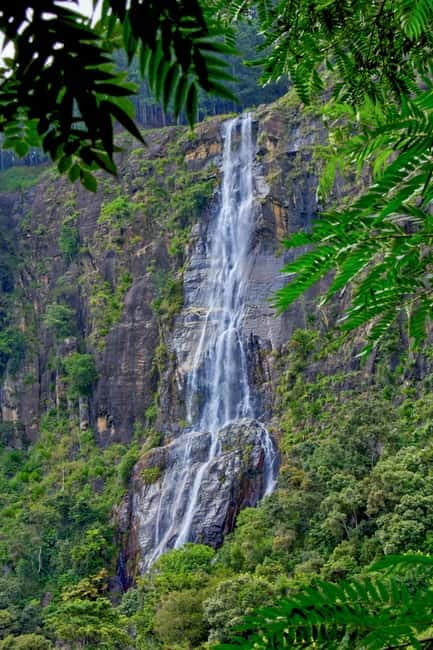 Ella: Waterfall hunting Hike to Bambarakanda and Lanka Falls - Lunch With a Local Family-Run Feel
