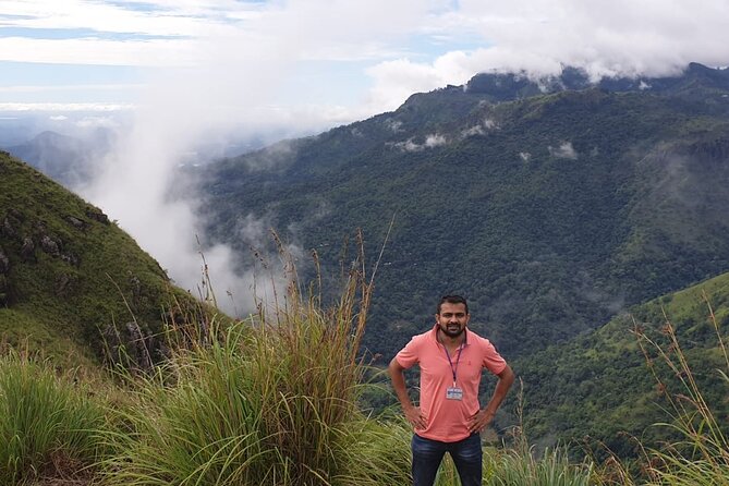 Explore Sri Lanka (self- arranged accommodation) - Sunrise Balloon and Kandy Sacred Sights in One Packed Day