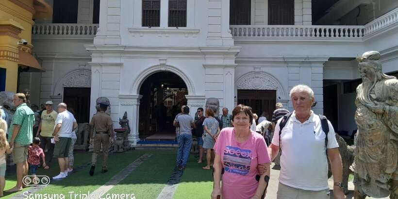 Explore The Colombo City by Private Tuk Tuk or Car - What the guide and driver quality should feel like