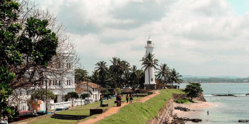 From Colombo: Day Trip to Galle City, Koggala and Unawatuna - Bonus breaks in Galle: tea, king coconut, and museum time if you want it