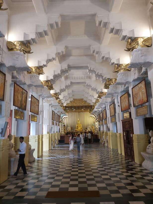 From Colombo: Kandy Temples and Pinnawala Full-Day Tour - Price And Time: Is $54 Good Value For This Much Moving?