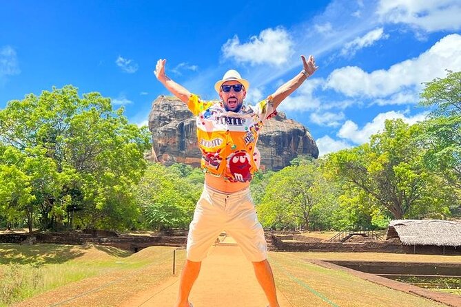 From Colombo: Sigiriya and Dambulla Day Trip and Safari - The Colombo morning ride, Cafe Amakie coffee, and local stop breaks