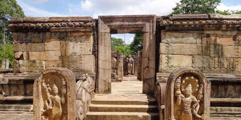 From Dambulla/ Sigiriya: Ancient City of Polonnaruwa by Bike - Price and Entrance Fees: Budget Like a Smart Minimalist