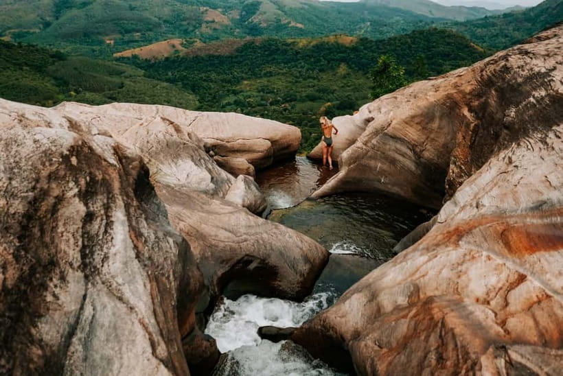 From Ella: Diyaluma Waterfall and Natural Pool Bath Tour - Pickup from Ella, Haputale, or Bandarawela and the 7-hour flow