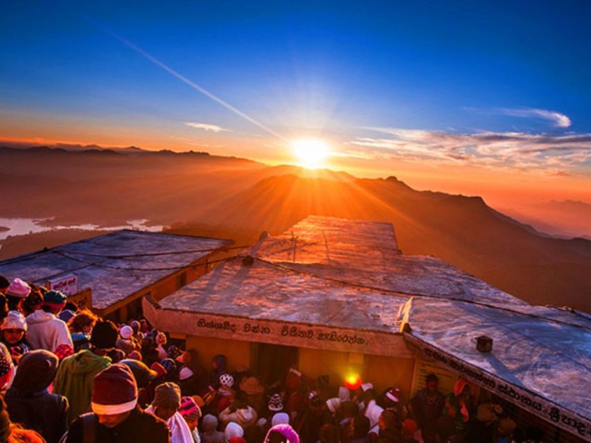 From Kandy: All Inclusive Adams Peak Epic Guided Hike - The 12:30 am guide briefing and the Peak Wilderness Sanctuary
