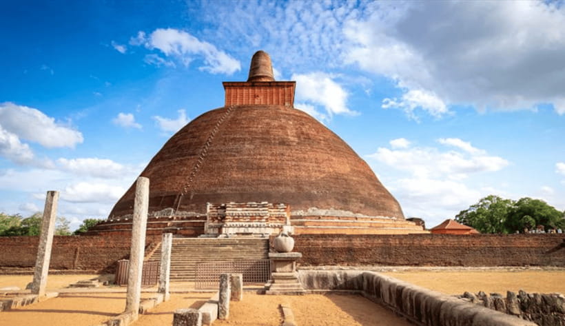 From Kandy: Anuradhapura Day Trip with Lunch - Timing, walking, and what to wear so you enjoy it