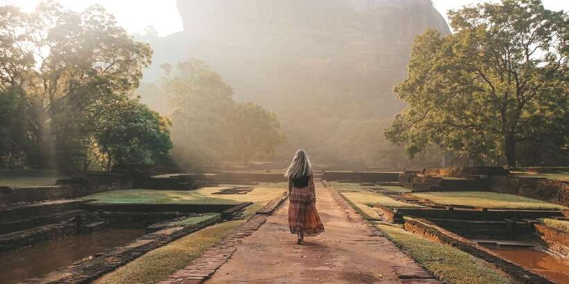 From Kandy: Sigiriya and Dambulla Day Trip and Safari - Craft demonstrations and souvenir time: useful, but go in with a plan