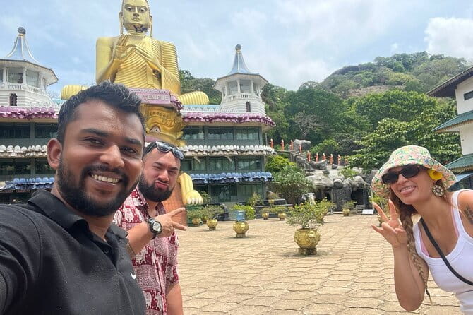 From Kandy to sigirya day tour bay car and van - Matale spice garden: a 30-minute education you can use later