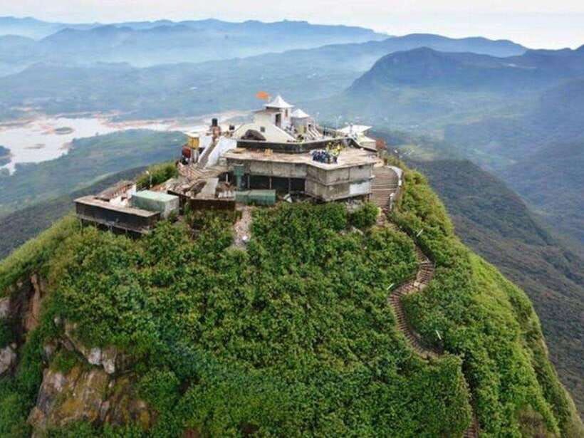From Nuwara Eliya: Summit Bliss, Adams Peak Guided Hike - Night Hike to Adams Peak: the real payoff