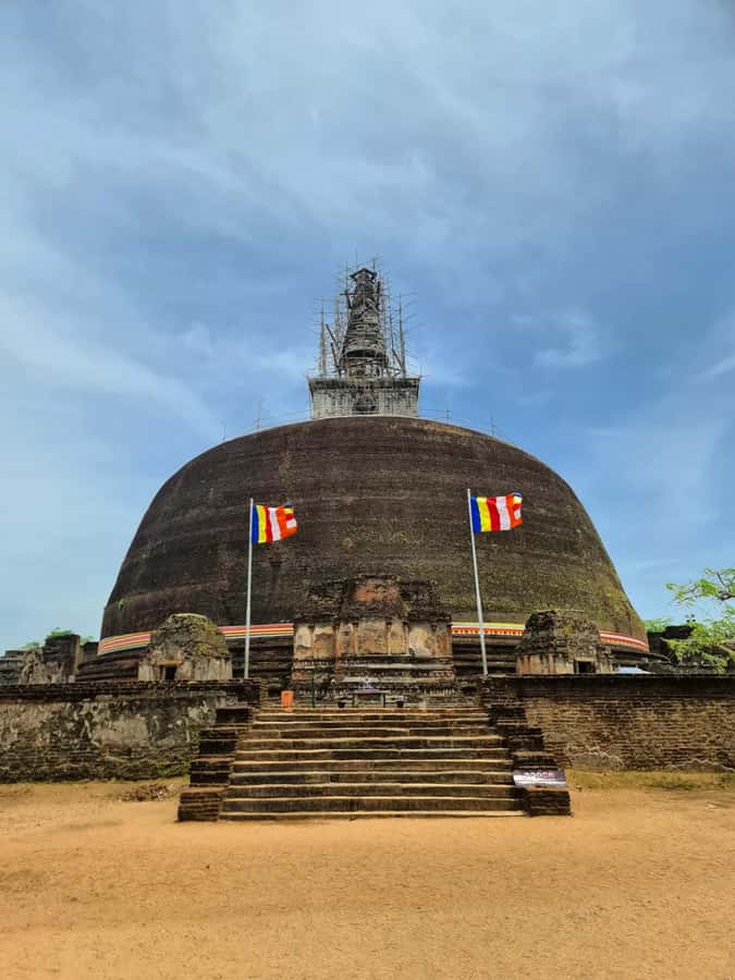 From Sigiriya :Polonnaruwa Ancient City Tour/Day Tour - Parakrama Samudra: the reservoir that explains the city