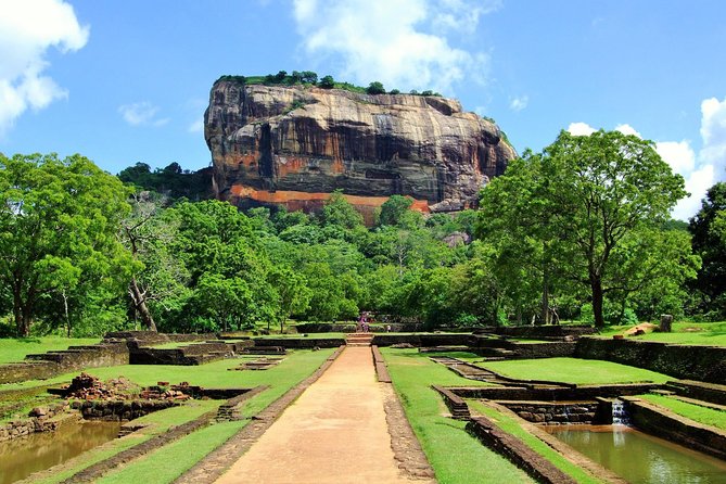 Full-Day Private Sigiriya and Dambulla from Kandy - From Kandy to Sigiriya: pickup, ride time, and first impressions