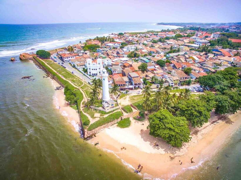 Galle: All Inclusive City & Fort Guided Cycling tour - First Big Moment: Entering and Exploring Galle Dutch Fort