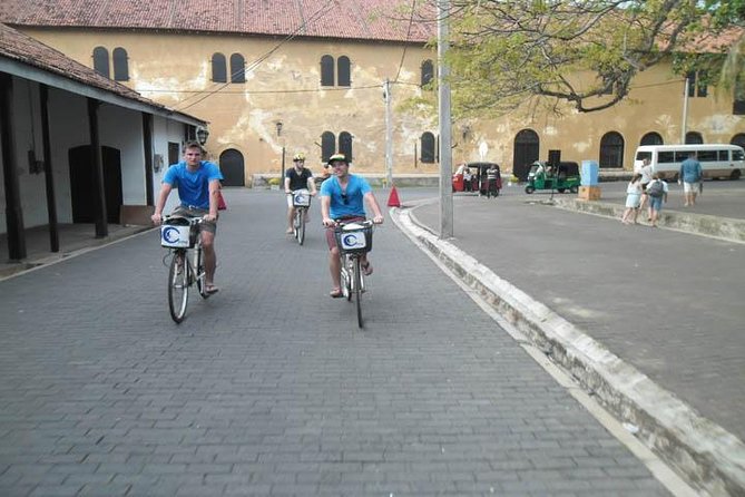 Galle Fort and City Cycling Tour - Choice of E-Bike or Manual - Why cycling Galle Fort is the smart sightseeing move