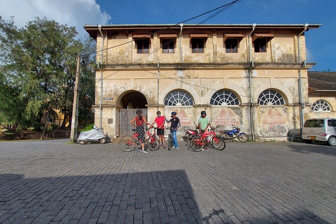 Galle Fort and City Cycling Tour - Choice of E-Bike or Manual - Dutch Hospital shopping precinct: a modern stop with real atmosphere