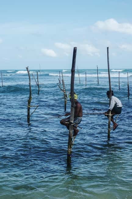 Galle Fort, Bentota, Hikkaduwa Beach: Day Tour from Colombo - Stilt fishermen: traditional coastal fishing, quick but memorable