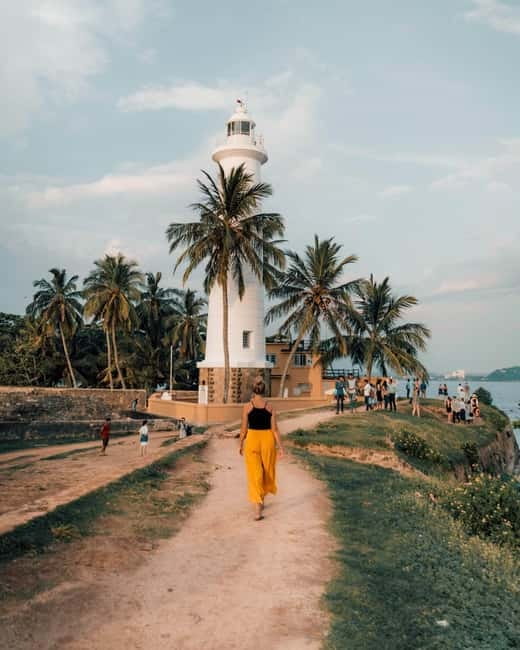 Galle Fort, Bentota, Hikkaduwa Beach: Day Tour from Colombo - Entering Galle Fort: guided ramparts, lanes, and ocean views
