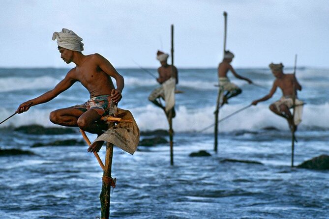 Galle Instagram Tour: Most Famous Spots (Private & All-Inclusive) - Dalawella beach swing near Unawatuna: the quick photo stop that works