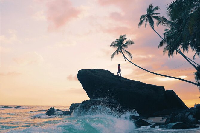 Galle Instagram Tour: Most Famous Spots (Private & All-Inclusive) - Lunch and bottled water: the part that keeps a long day from breaking you